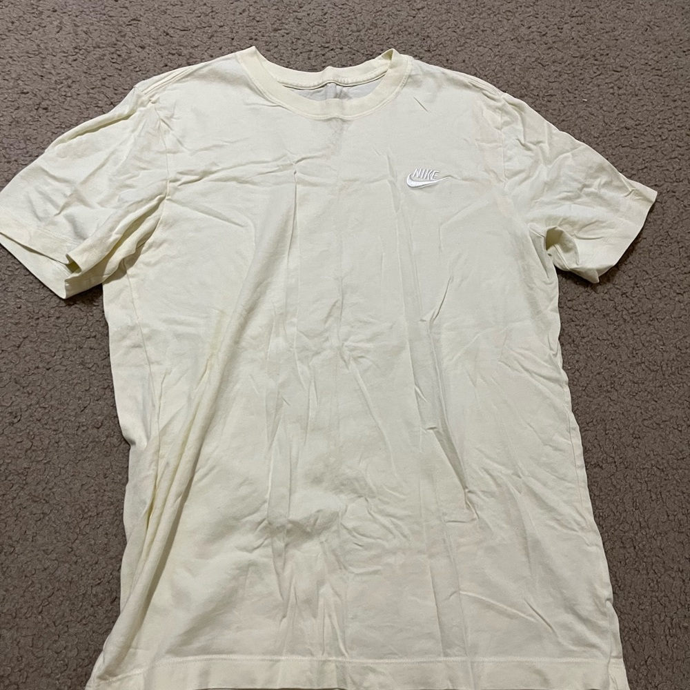 Nike tshirt